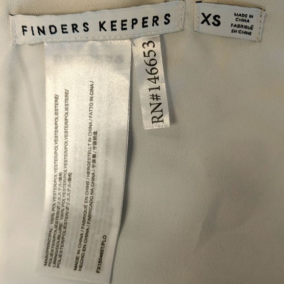 New! FINDERS KEEPERS 2-Piece Adorable Top & Skirt - Picture 11 of 13